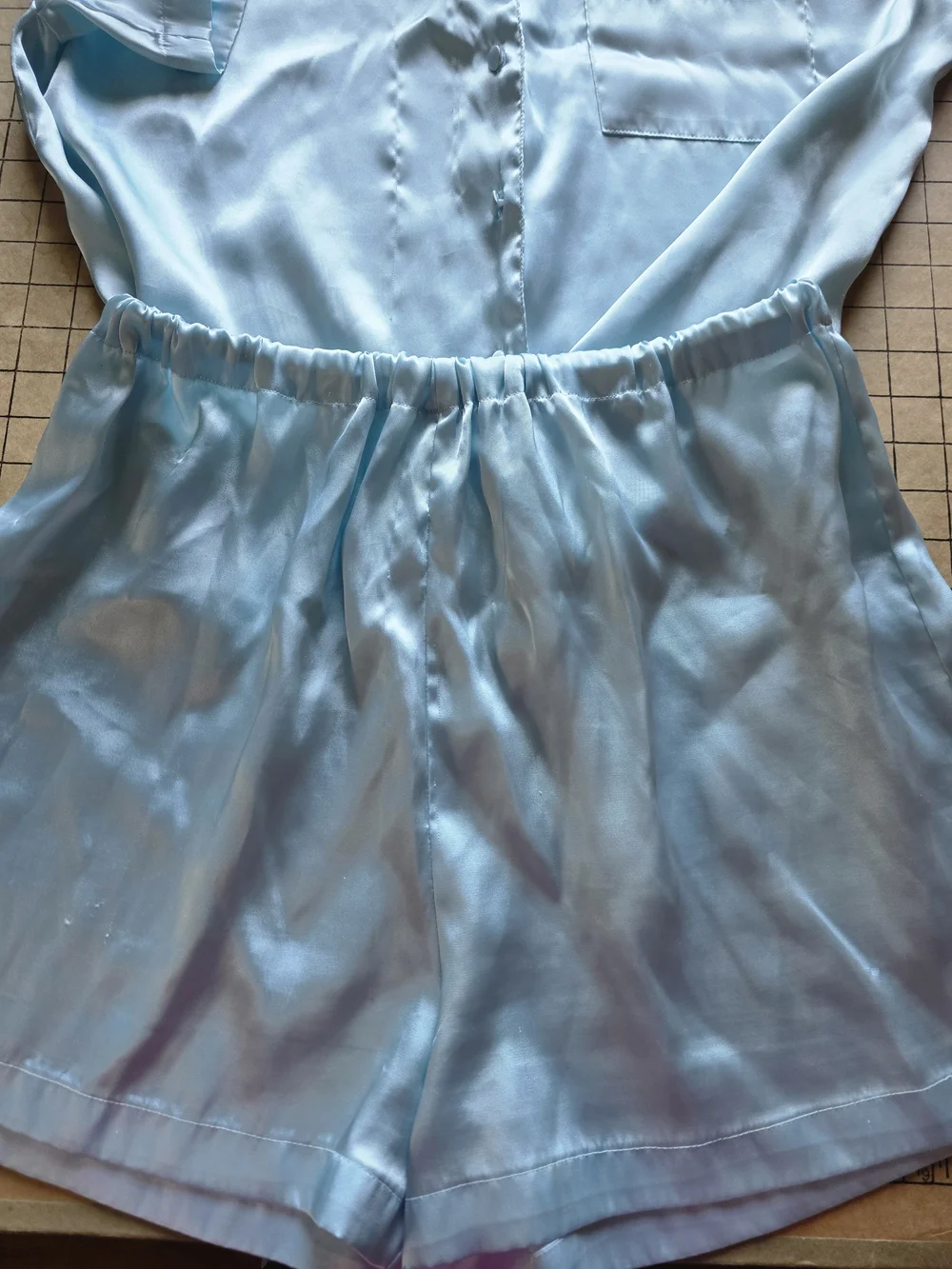 Secret Treasures Satin Button Top & Shorts Set Women’s L Summer Pajama Set - Picture 13 of 15